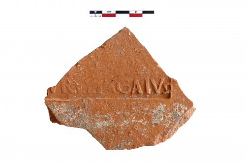 Planșa 2.1. Ștampile ale legiunii XIII Gemina, însoțite de antroponime: LEG(io) XIII GEM(emina)/AVRELI GAIVS (IDR III/6, 140a).